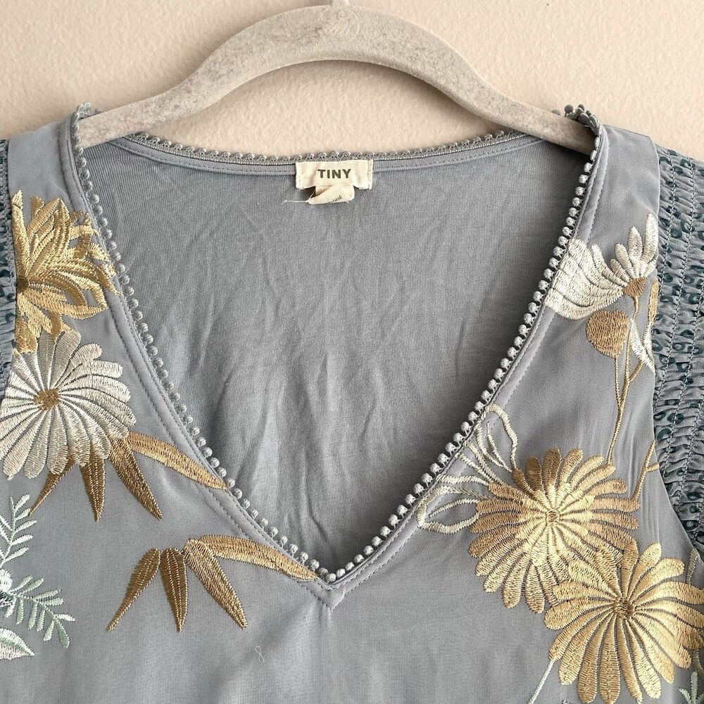 Anthropologie Tiny Frances Embroidered V-Neck Long Sleeve Ruffled Top Size XS - Picture 3 of 10
